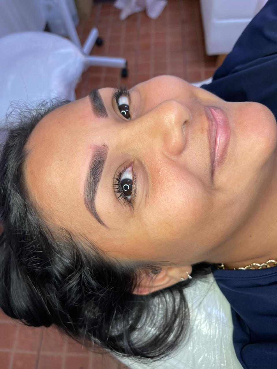 Dise&ntilde;o de cejas